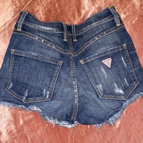 guess jean shorts - Picture 2 of 2